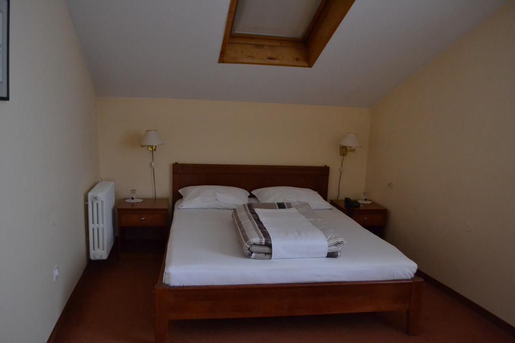 Ada Hotel SJJ Pokoj fotografie